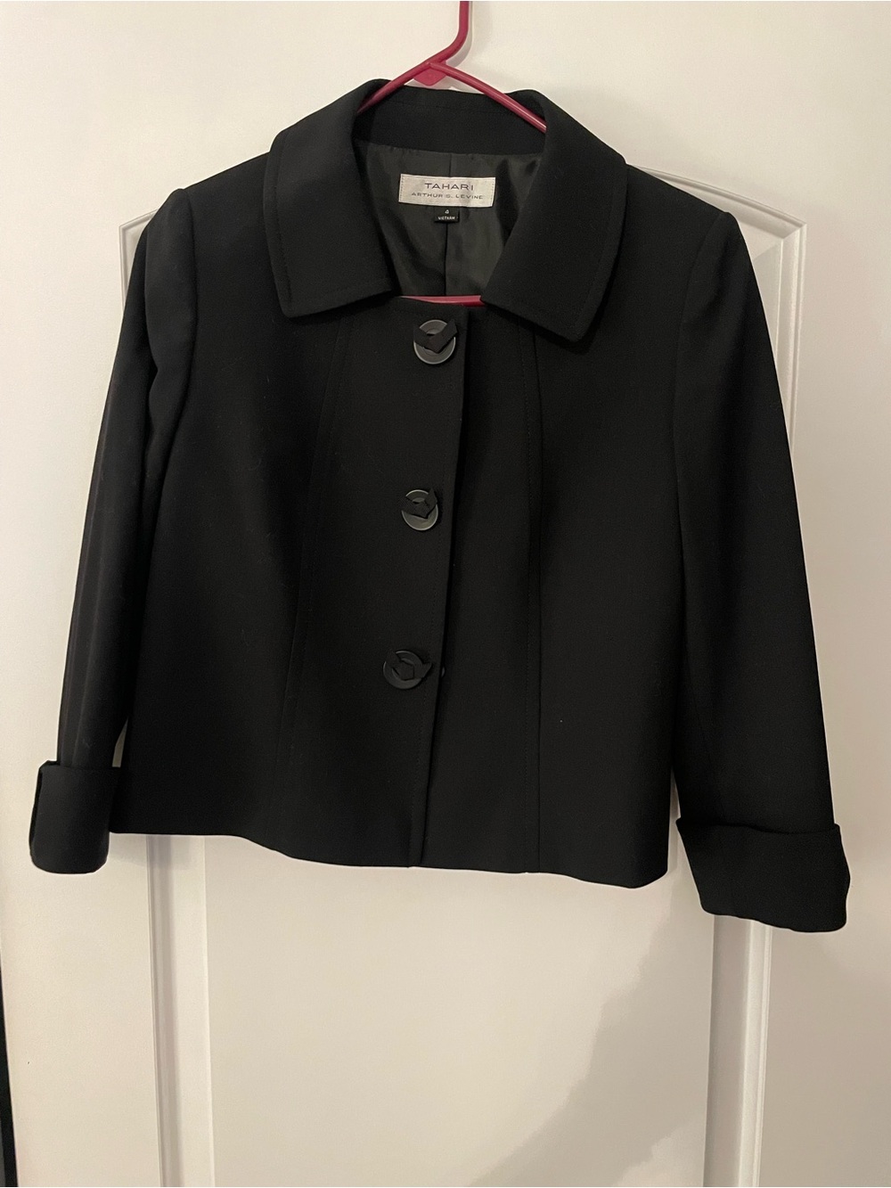 Tahari Black Cropped Blazer Jacket